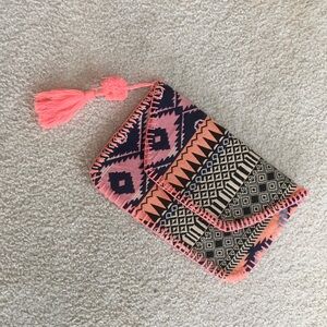 AZTEC PRINTwTASSEL & POM POM CLUCH- HANDMADE /NEW
